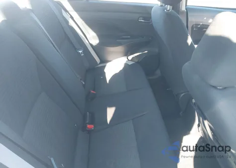 2021 Nissan Versa Sv Xtronic Cvt z USA, uszkodzony, nr VIN 3N1CN8EV7ML841181